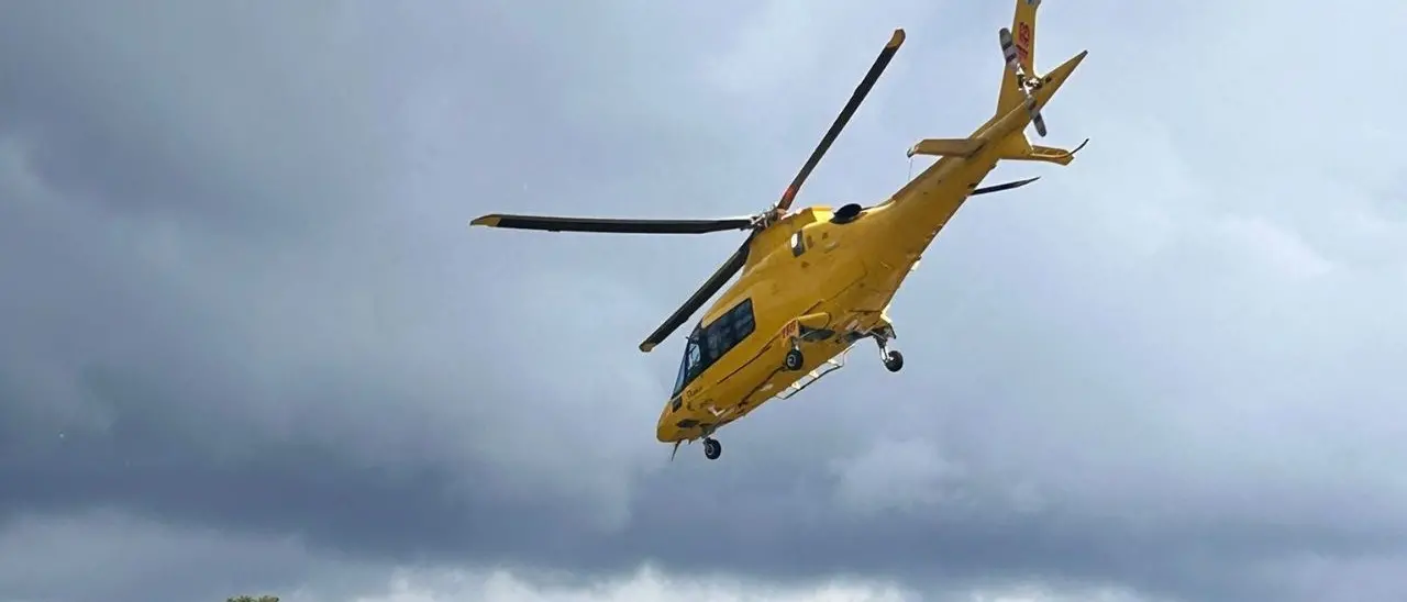 Scontro frontale tra auto e moto sulla vecchia 106 a Villapiana: grave un giovane motociclista