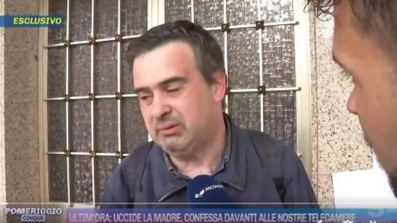 Il figlio dell’anziana strangolata in casa a Modena confessa l’omicidio dopo 24 ore in diretta tv: «Non so perché l’ho fatto»