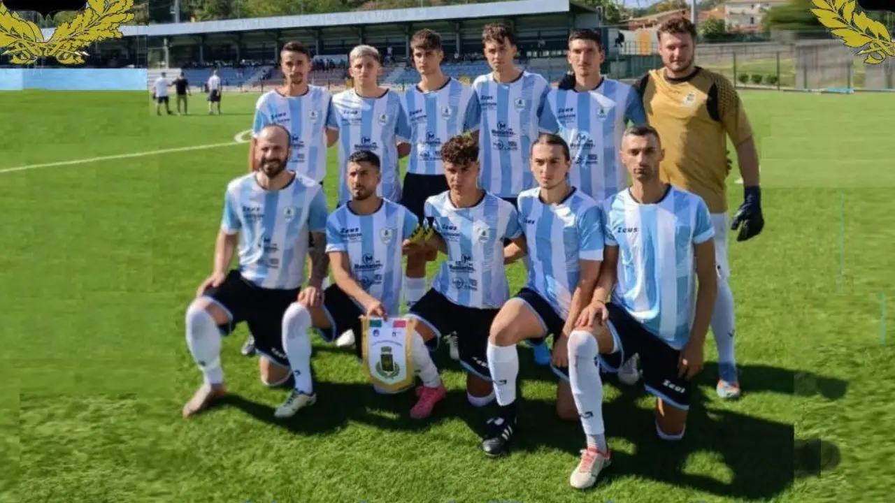 Primo punto per il Caraffa grazie al gol “fortuito” di Comito: «Avevo messo il pallone in area, ma poi è andato verso la porta»