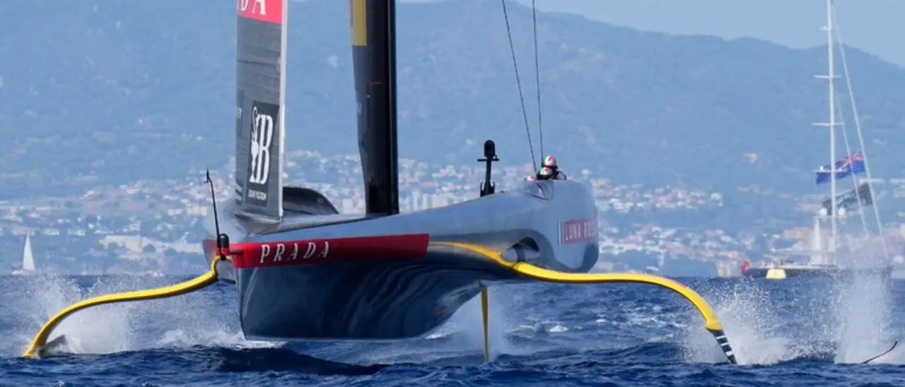 Louis Vitton Cup, Luna Rossa strapazza Ineos Britannia e va avanti nella finale: 1-0