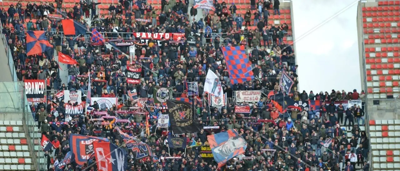 Verso Bari-Cosenza, rossoblù al San Nicola con oltre mille tifosi al seguito