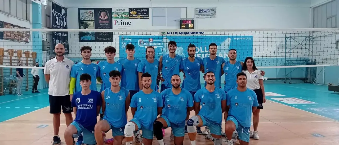 Volley, l’amichevole Bisignano-Rende appassiona il pubblico e prepara le due squadre al campionato