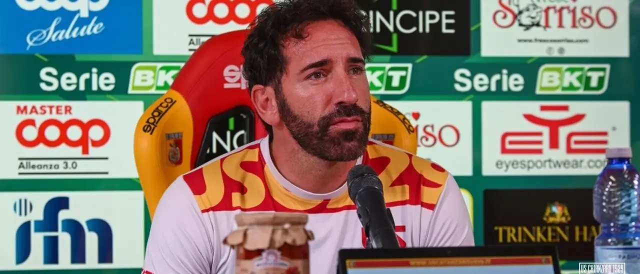 Salernitana-Catanzaro, Caserta: « La classifica la guarderemo più avanti, ora conta la prestazione e il risultato»