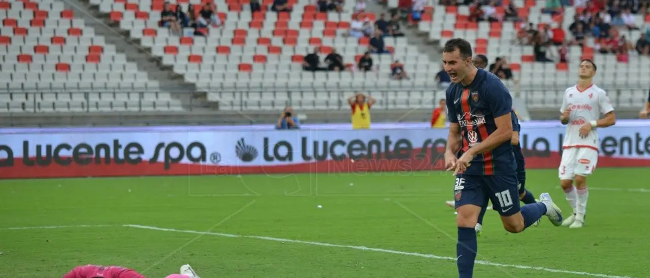 Cosenza, sei squadra. A Bari pareggia in extremis con il solito Fumagalli