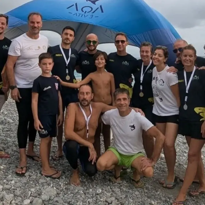 Nuoto, “Da Zero a 1400” termina con la Queen’s Race allo scoglio della Regina