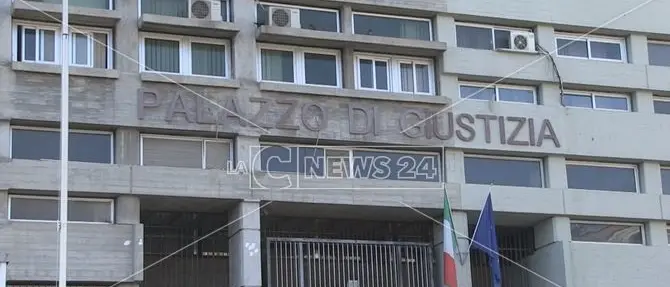 Il ministero promuove le aule del Tribunale di Cosenza: «Attrezzate per i maxiprocessi». I penalisti: «Ora Reset torni in città»