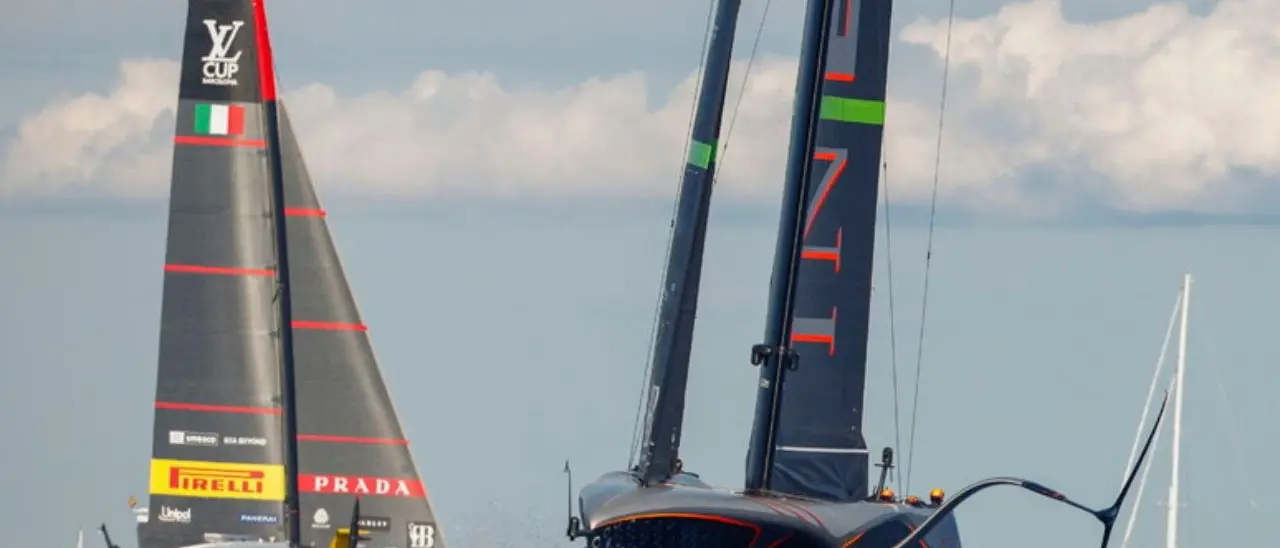 Louis Vitton Cup, orgoglio Luna Rossa batte Ineos Britannia e porta la finale in parità: 2-2