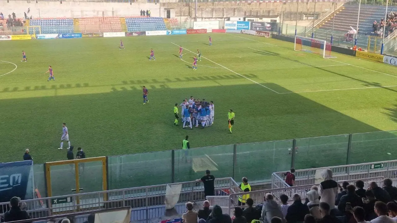 Vibonese-Pompei 4-3, i rossoblù trovano la prima vittoria stagionale: pirotecnico poker contro i campani