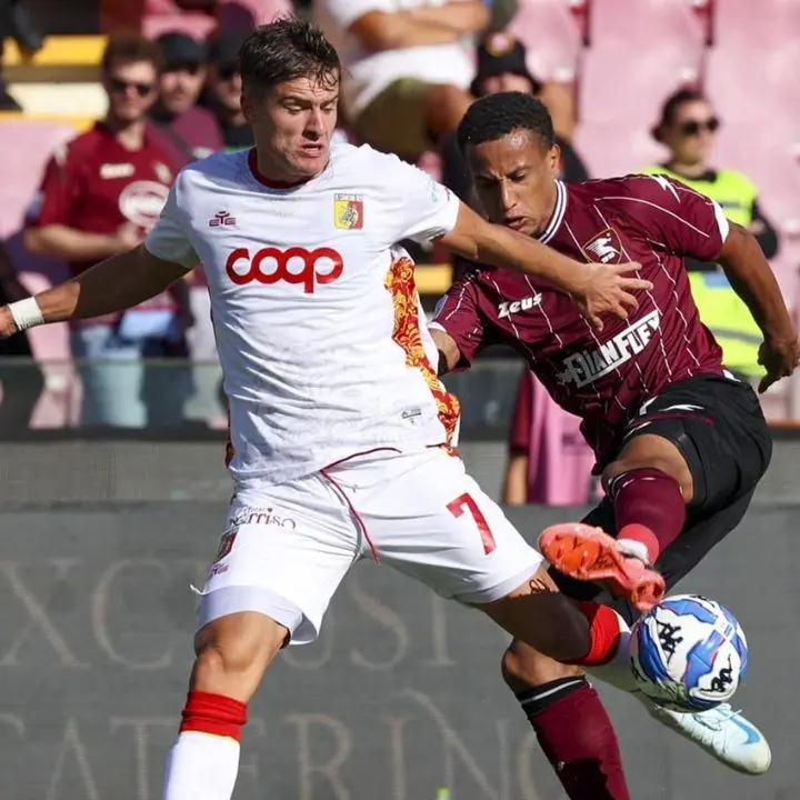 Salernitana-Catanzaro, le Aquile tornano dall’Arechi con un buon punto: finale 0 a 0