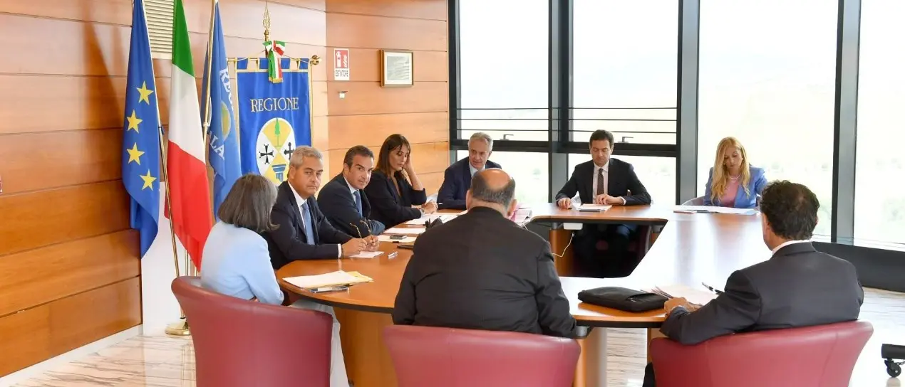 Dal potenziamento dei centri per l’impiego al sostegno agli allevatori calabresi, le misure adottate dalla Giunta regionale