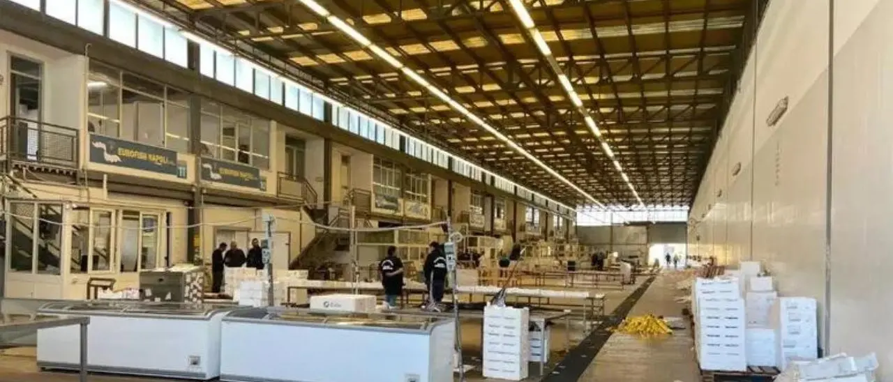 Salerno, duplice omicidio al mercato ittico: si costituisce il responsabile