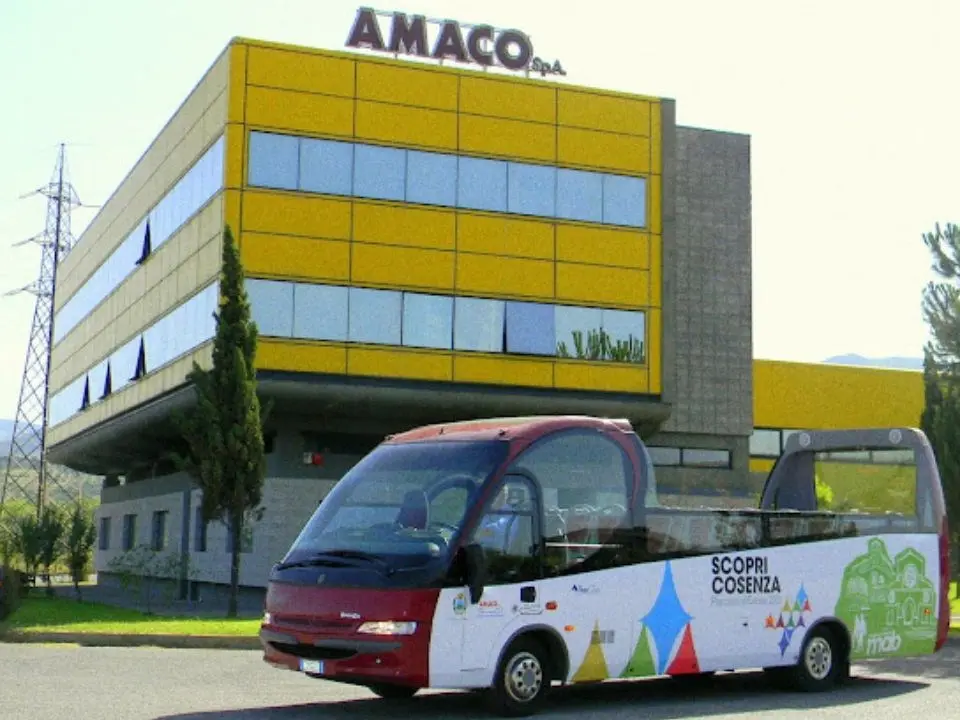 Amaco, Caruso e Covelli attaccano la Regione: «Promesse tradite, 16 lavoratori a rischio»