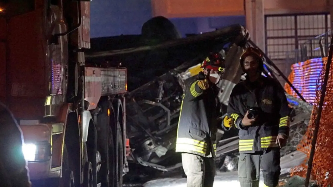 Un anno fa la tragedia del bus di Mestre: ancora nessuna verità per le famiglie delle 22 vittime dell’incidente