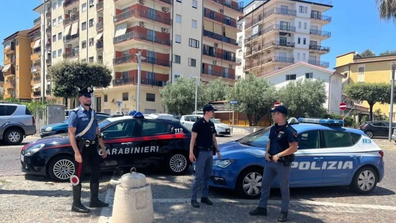 Locale frequentato da pregiudicati, chiuso un bar per quindici giorni nel Crotonese