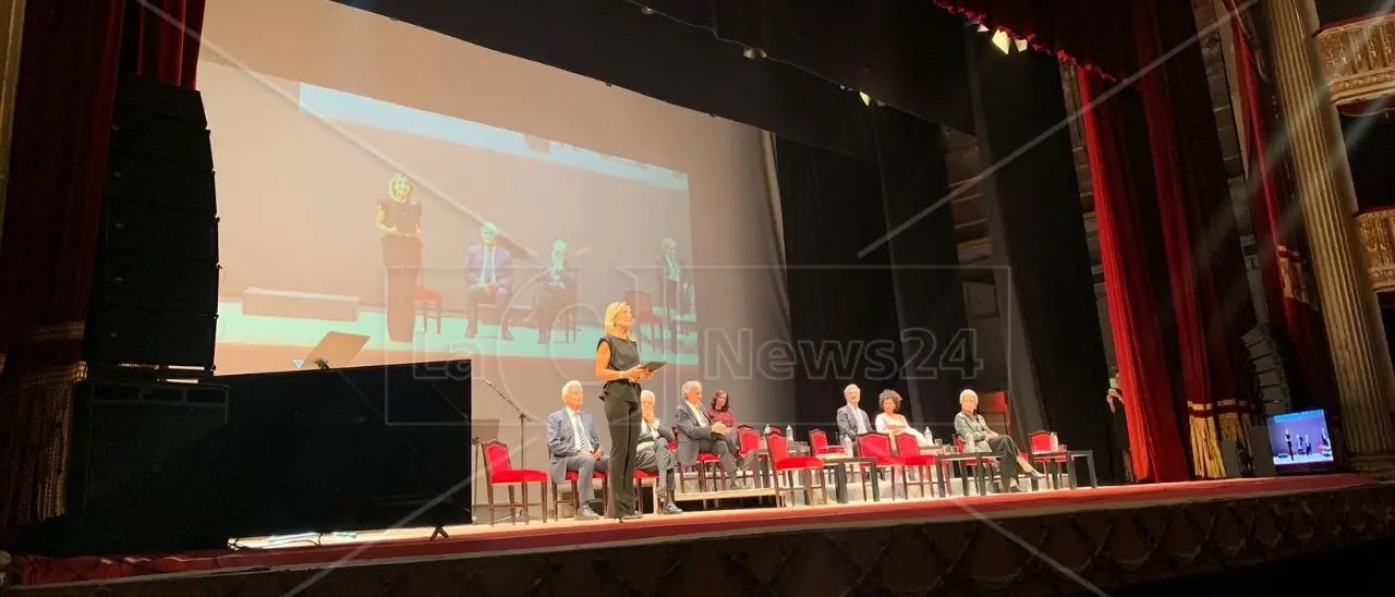 A Cosenza il Premio per la Cultura Mediterranea: l’edizione 2024 nel segno della pace