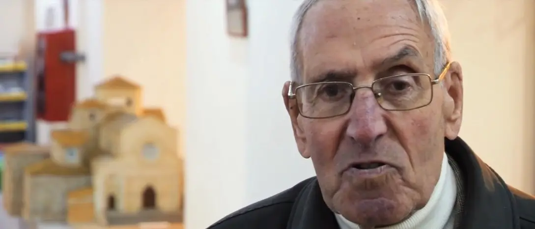 Addio a Mimmo Chiarella, il geometra con la passione per la storia che ha riprodotto le chiese e i castelli di Calabria