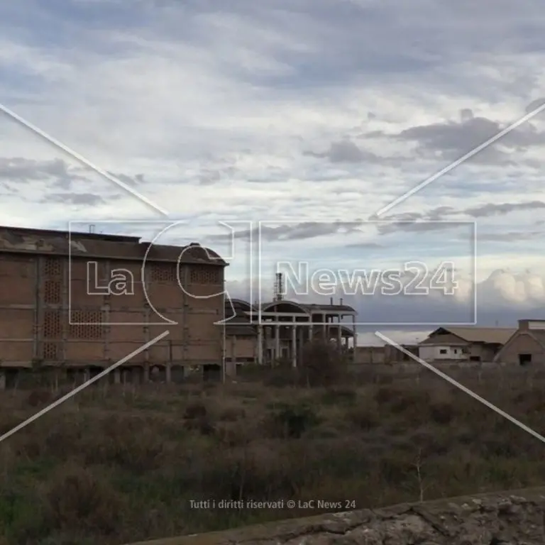 Bonifica dell’ex sito industriale di Crotone, chiesto l’intervento dei carabinieri per verifica aree