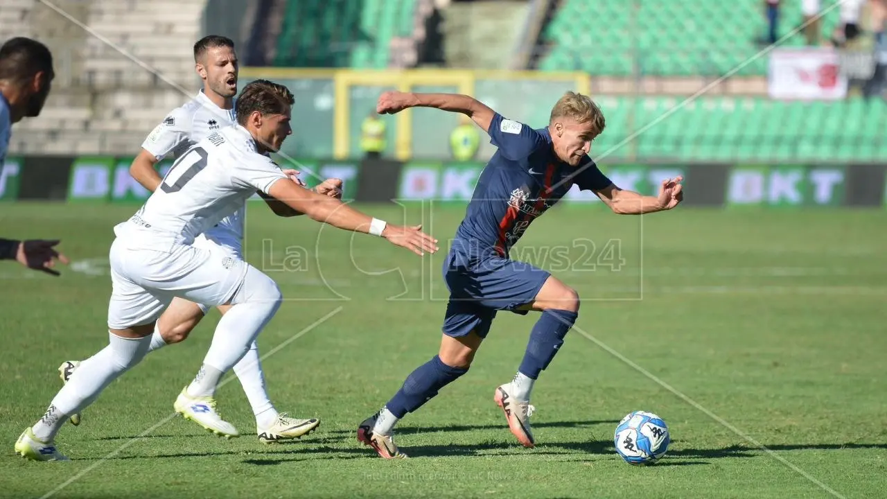 Serie B, arriva la crisi d’autunno del Cosenza: è già successo negli ultimi tre campionati