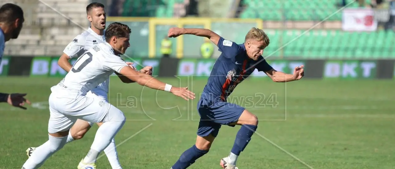Serie B, arriva la crisi d’autunno del Cosenza: è già successo negli ultimi tre campionati