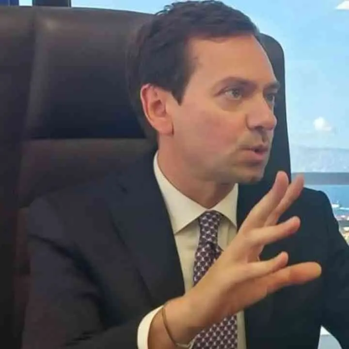 Dietrofront di Baker Hughes a Corigliano Rossano, Varì durissimo: «La giunta lavora per attrarre investimenti, l’altra parte politica lavora contro la Calabria»