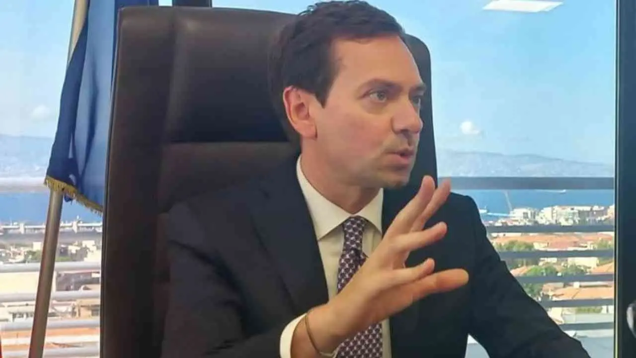 Dietrofront di Baker Hughes a Corigliano Rossano, Varì durissimo: «La giunta lavora per attrarre investimenti, l’altra parte politica lavora contro la Calabria»