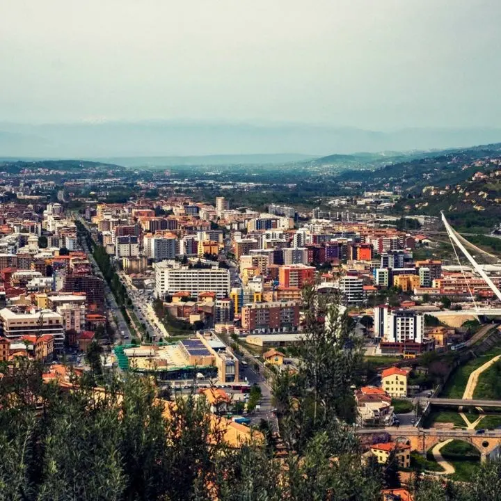 Fusione Cosenza, Rende, Castrolibero: adesso è ufficiale, per il referendum consultivo si vota l’1 dicembre