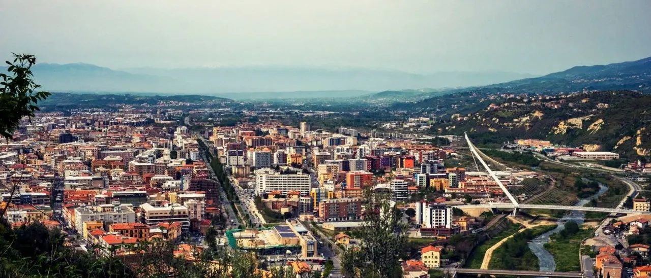 Fusione Cosenza, Rende, Castrolibero: adesso è ufficiale, per il referendum consultivo si vota l’1 dicembre