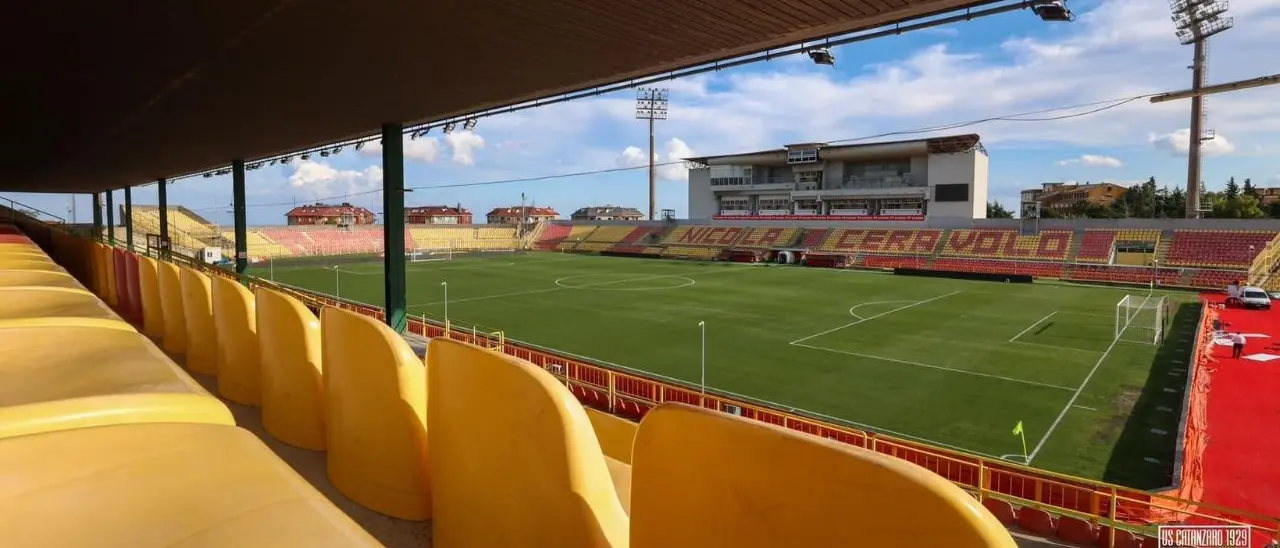 Catanzaro, l’affondo di Forza Italia: «A rischio i fondi Pnrr per lo stadio Ceravolo. Da Fiorita solo ritardi»