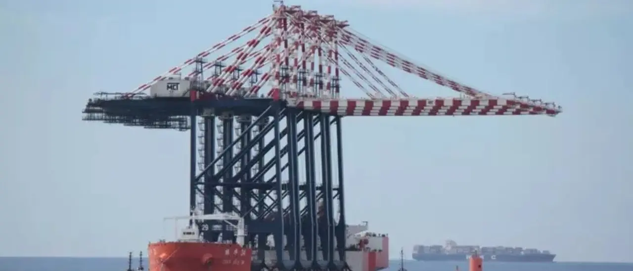 Porto di Gioia Tauro, arrivate altre quattro nuove gru di banchina