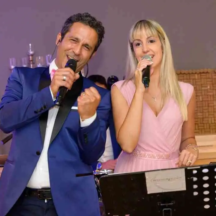 Celestino, un artista poliedrico: cantante, presentatore e showman completo. E grande esperto di eventi e matrimoni