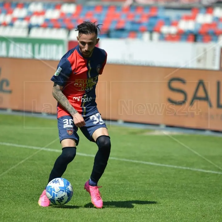 Serie B, Marras: «Ecco perché ho lasciato in estate il Cosenza». Le motivazioni dell’ex rossoblù