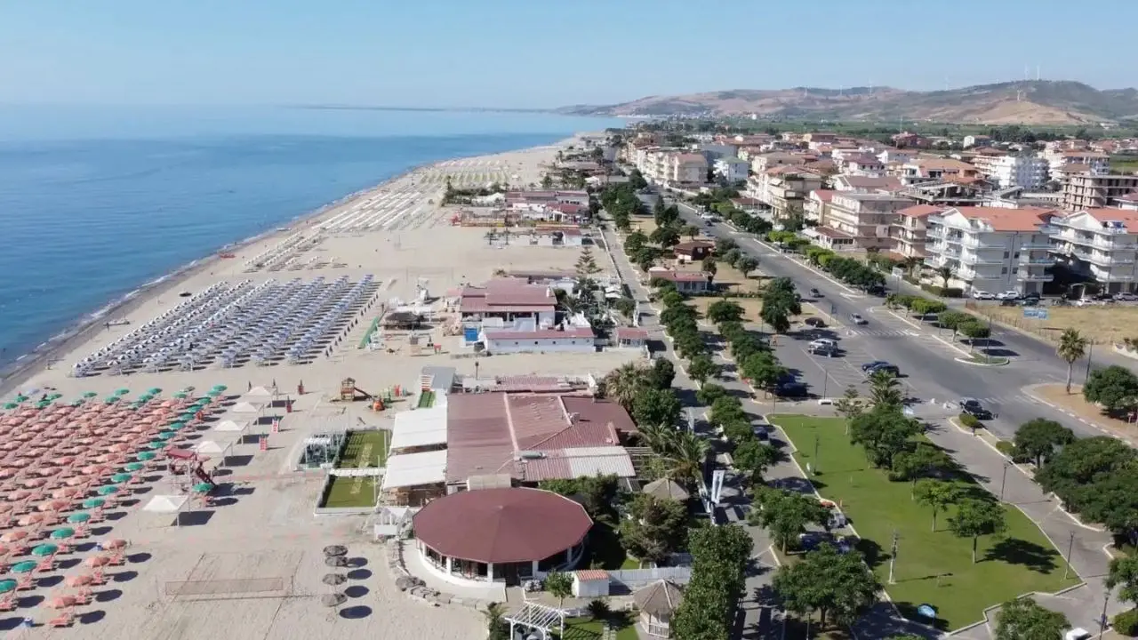 «Cirò Marina tra storia, natura, cultura e un mare cristallino: una perla che incanta i visitatori»