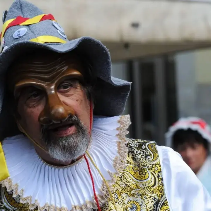 Columbus day, 80 maschere di Carnevale italiane pronte a partecipare alla parata di New York: c’è anche il calabrese Giangurgolo