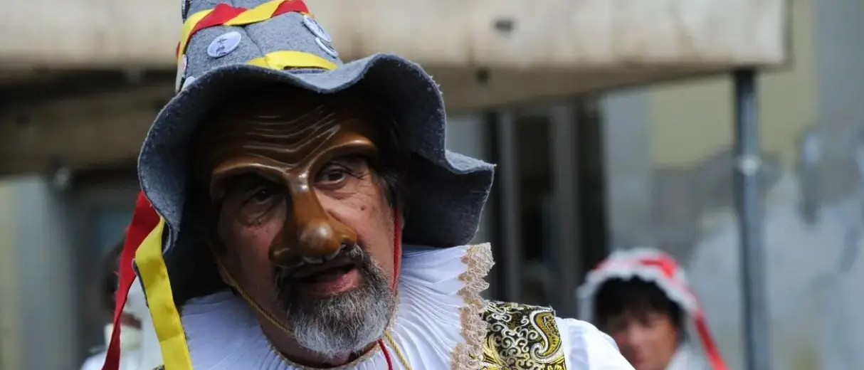 Columbus day, 80 maschere di Carnevale italiane pronte a partecipare alla parata di New York: c’è anche il calabrese Giangurgolo