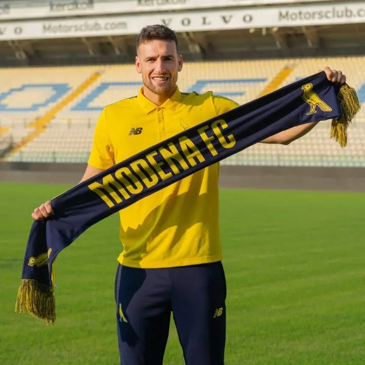 «Ho preso la palla»: il giocatore del Modena Botteghin sul rigore dubbio non concesso al Catanzaro