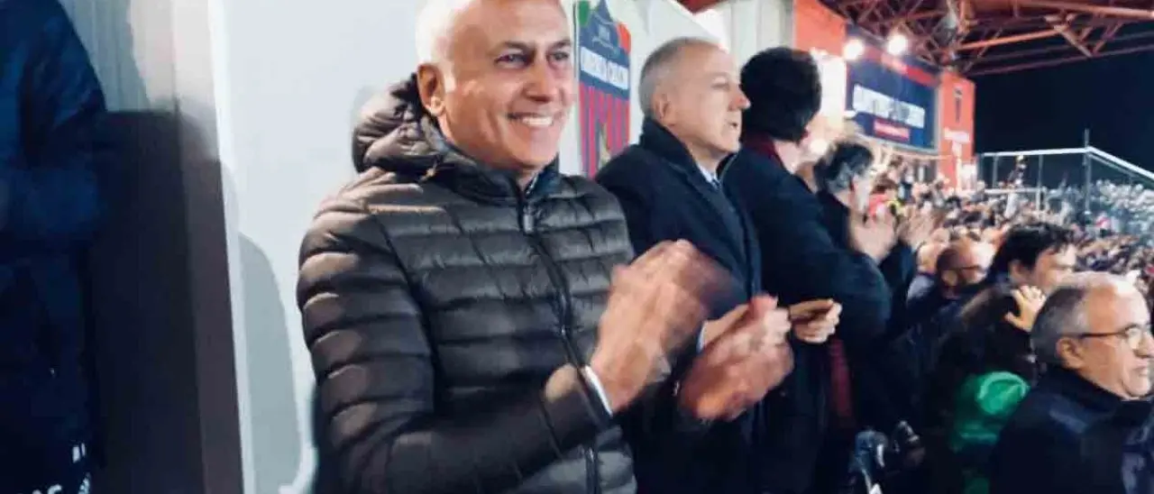 Cosenza Calcio, la preoccupazione del sindaco Caruso: «Mi parlano di una situazione economica non brillante»