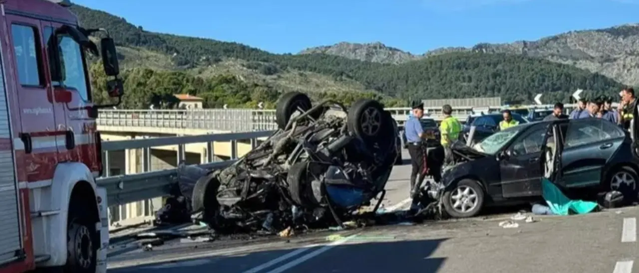 Incidente in Sicilia, tragico bilancio: tre morti e tre bambini ricoverati in condizioni gravissime
