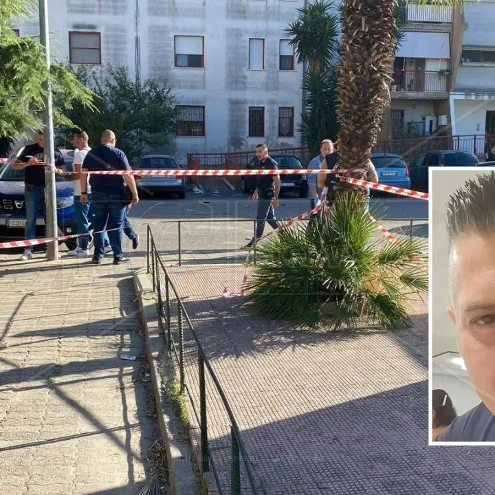 Sparatoria a Crotone, i legali della famiglia del pizzaiolo ucciso: «Al momento dello sparo il poliziotto non era aggredito da più persone»