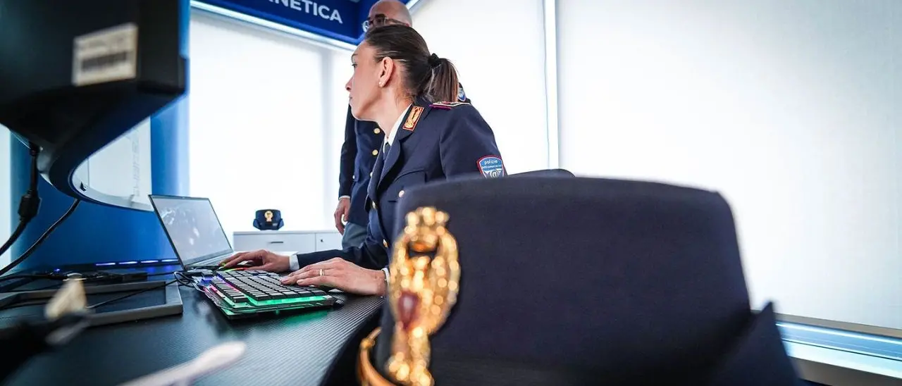 Pedopornografia online, polizia postale infiltrata su Telegram: eseguiti tre arresti e 29 denunce. Provvedimenti emessi anche a Reggio Calabria