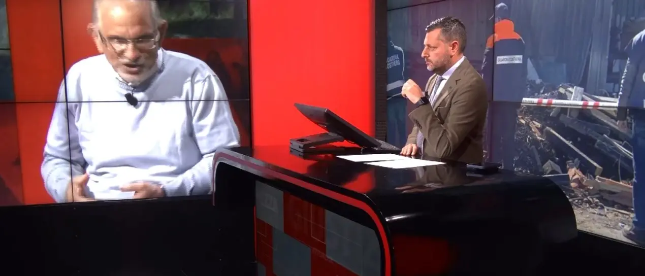 Mare verde e torrenti inquinati, Paolillo (Wwf Vibo): «La prossima estate non sarà diversa senza una rivoluzione culturale»