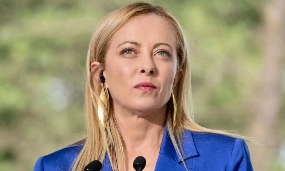 Crisi in Medio Oriente, Meloni convoca vertice d’urgenza: «Italia pronta a favorire i negoziati»\n
