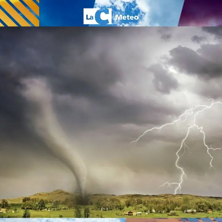 Nubifragi e forti raffiche di vento, in Calabria arriva il maltempo nel weekend: le previsioni