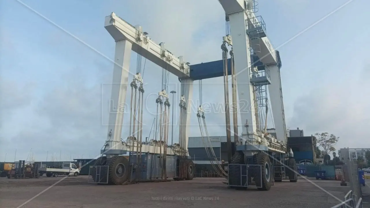 Porto di Corigliano Calabro: il cantiere navale fermo e la marineria in difficoltà