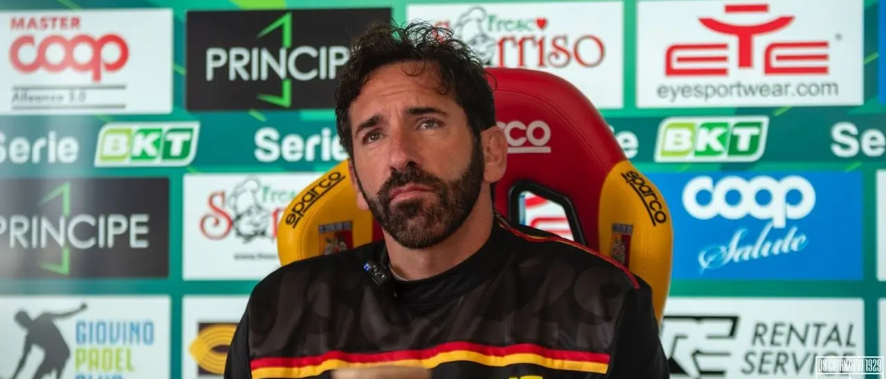 Bari-Catanzaro, mister Caserta: «Pronti a metter in atto ciò che abbiamo preparato». Le ultime e i convocati