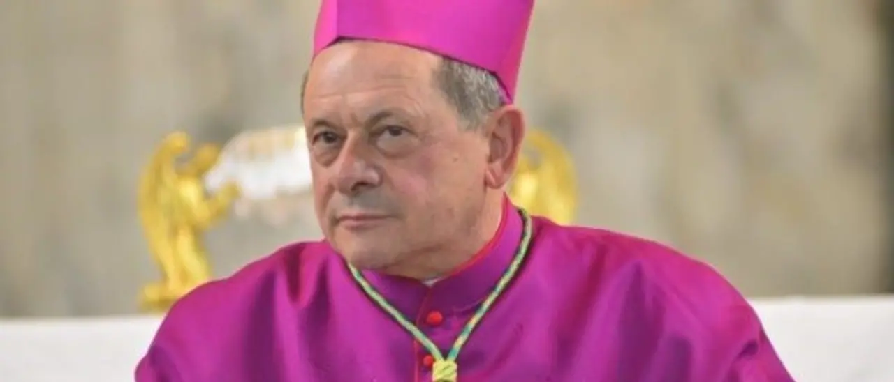«La ’ndrangheta cerca di entrare in Chiesa: bussò alla mia porta appena arrivai in Curia», a Vibo il racconto del vescovo di Locri