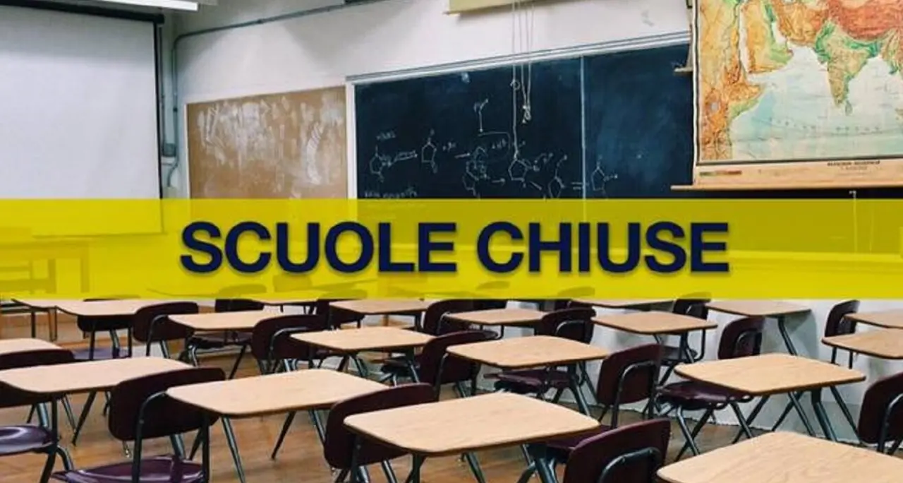 Scuole chiuse anche\u00A0domani in Calabria per l’allerta arancione, ecco l’elenco –\u00A0LIVE\n