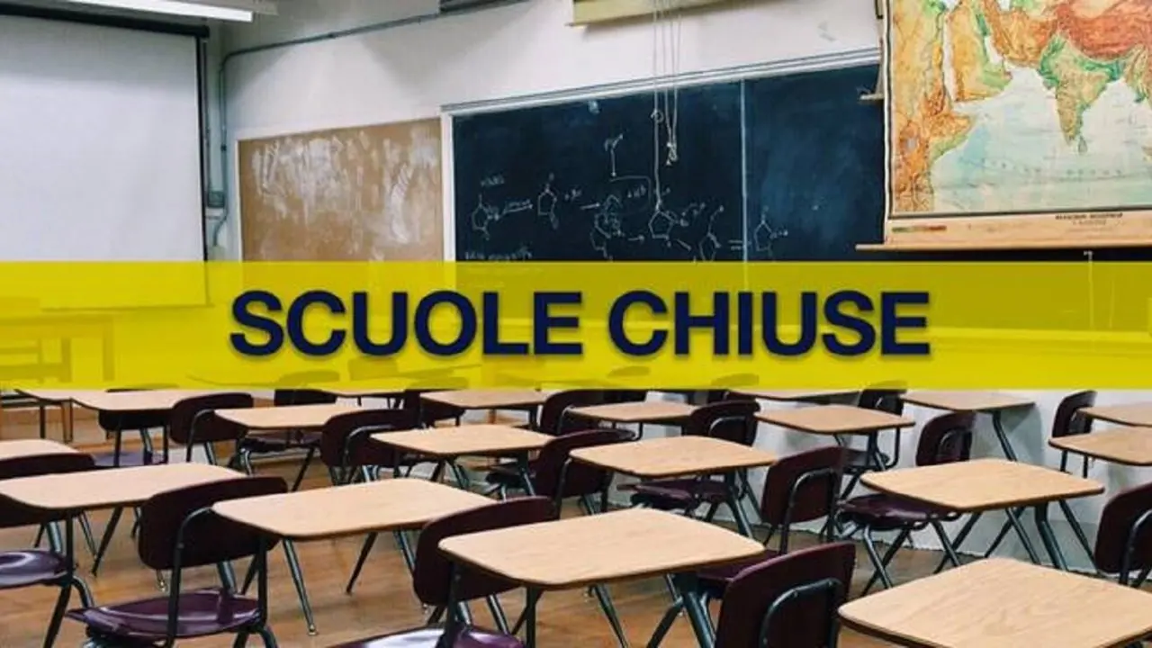 Scuole chiuse anche\u00A0domani in Calabria per l’allerta arancione, ecco l’elenco –\u00A0LIVE\n