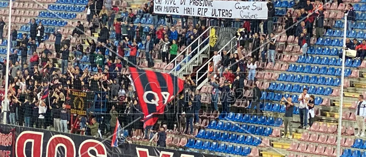 Il Crotone si riscatta con Tumminello: allo Scida (e sotto la pioggia) vince 2 a 1 contro il Taranto