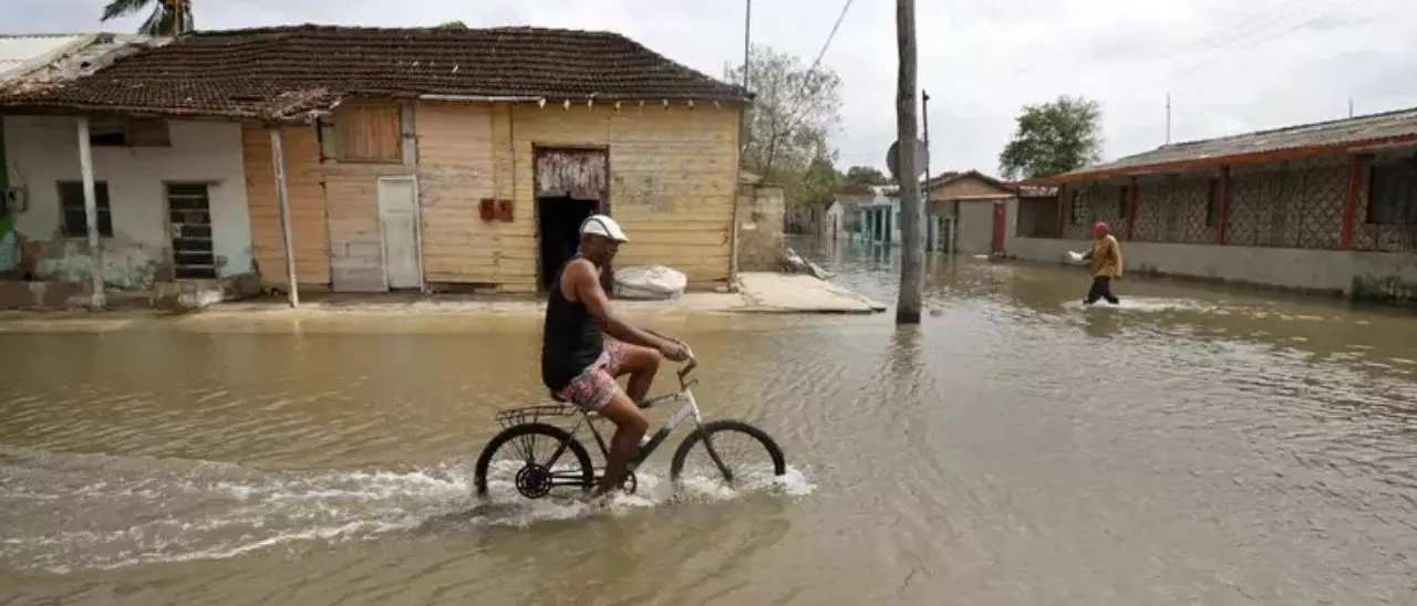 L’uragano Oscar arriva a Cuba mentre proseguono i black out programmati