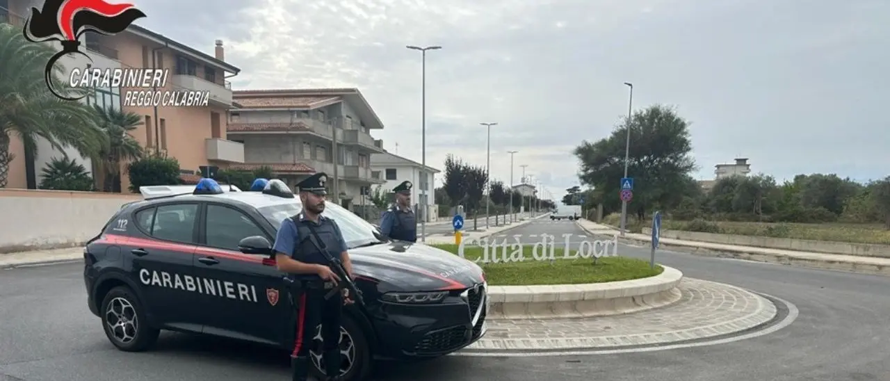 Furbetti del contatore elettrico scoperti a Locri: tre denunce dei carabinieri